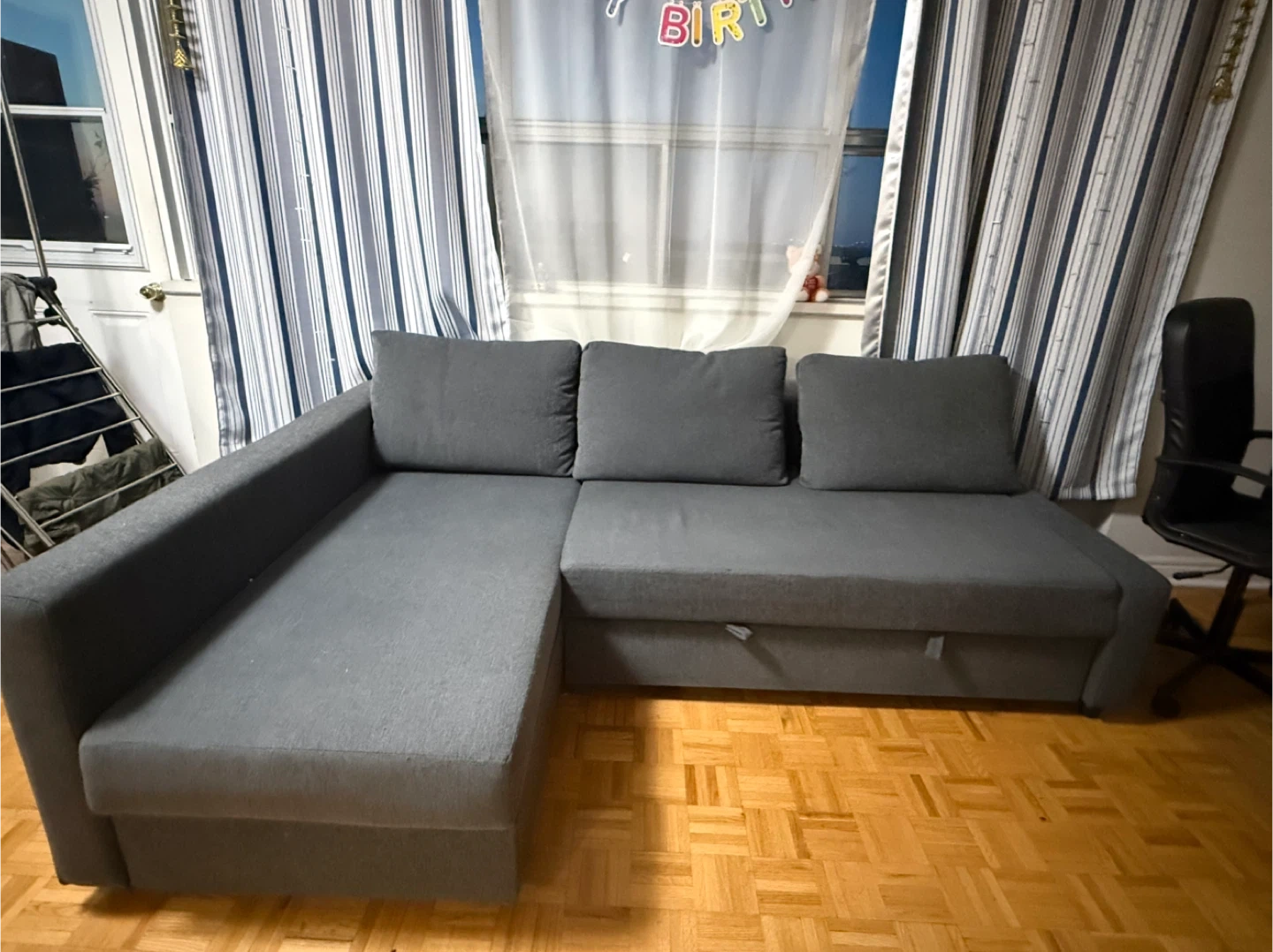 Grey Sectional Sofa with Pull-Out Bed