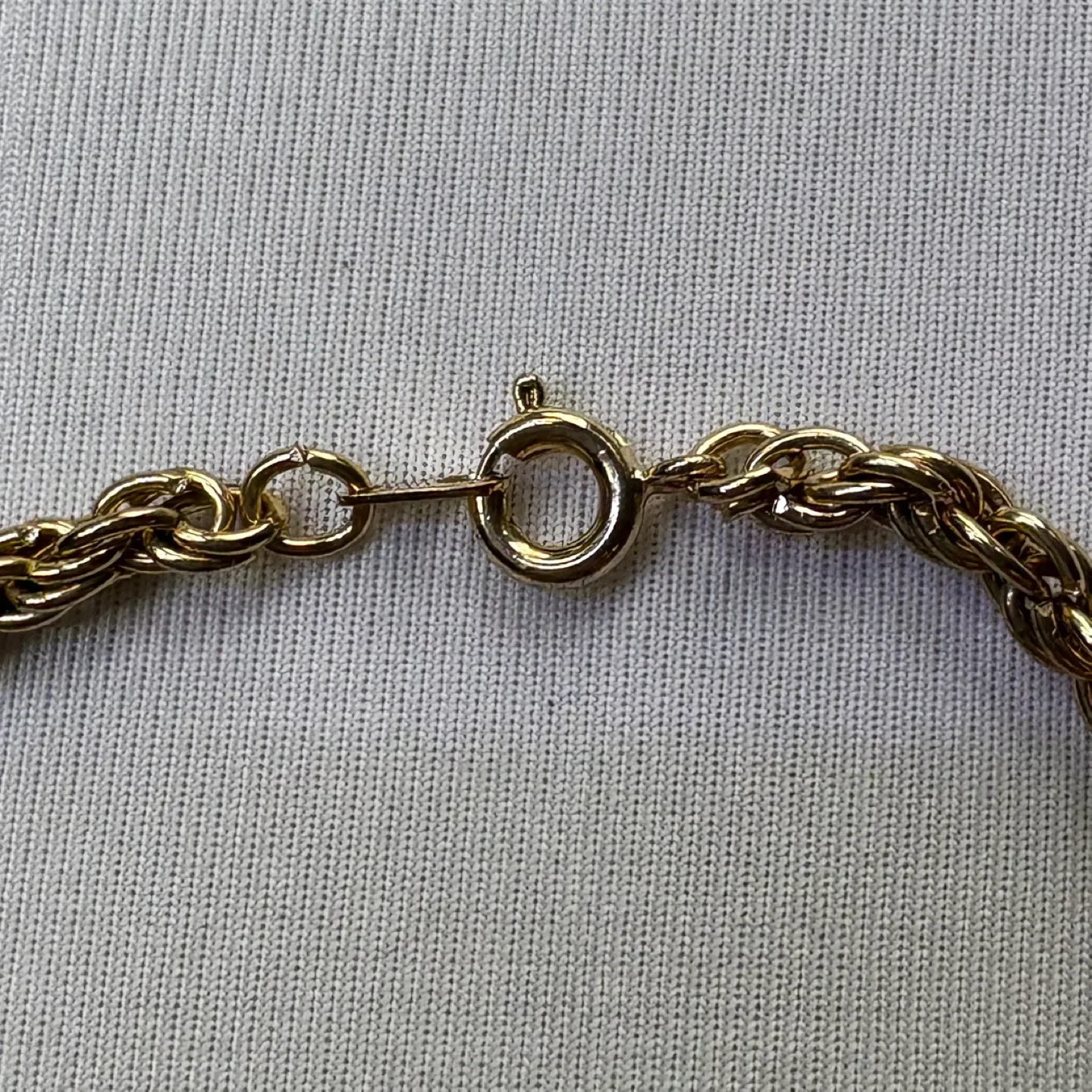 Vintage Gold Tone Rope Chain Necklace Medium Length Unisex image indicator(3)