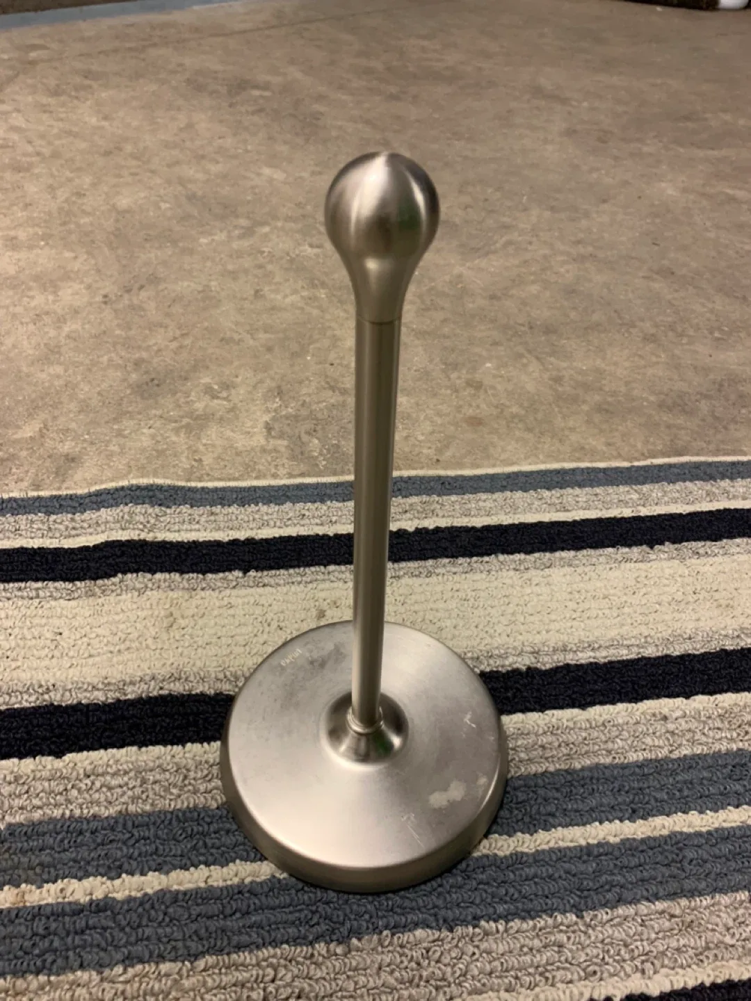 Metal Paper Towel Holder thumbnail