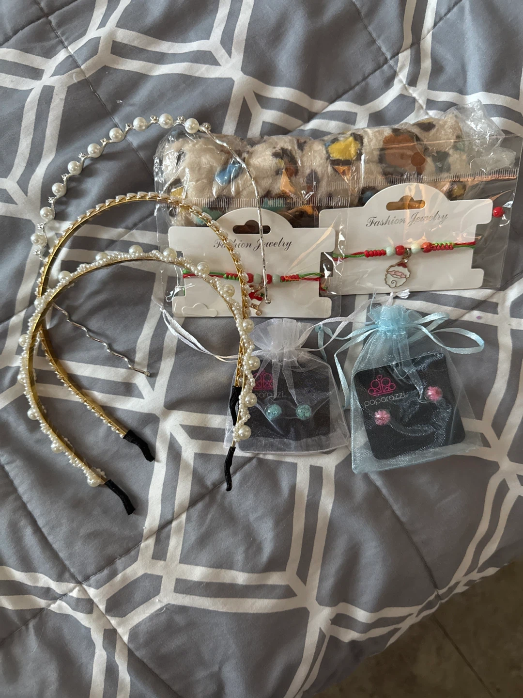 Earrings & Fashion Jewelry Set