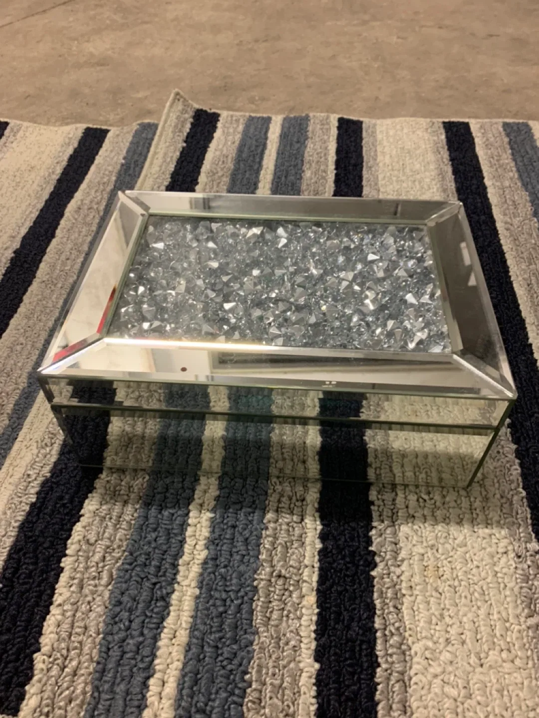Mirrored Jewellery Box thumbnail