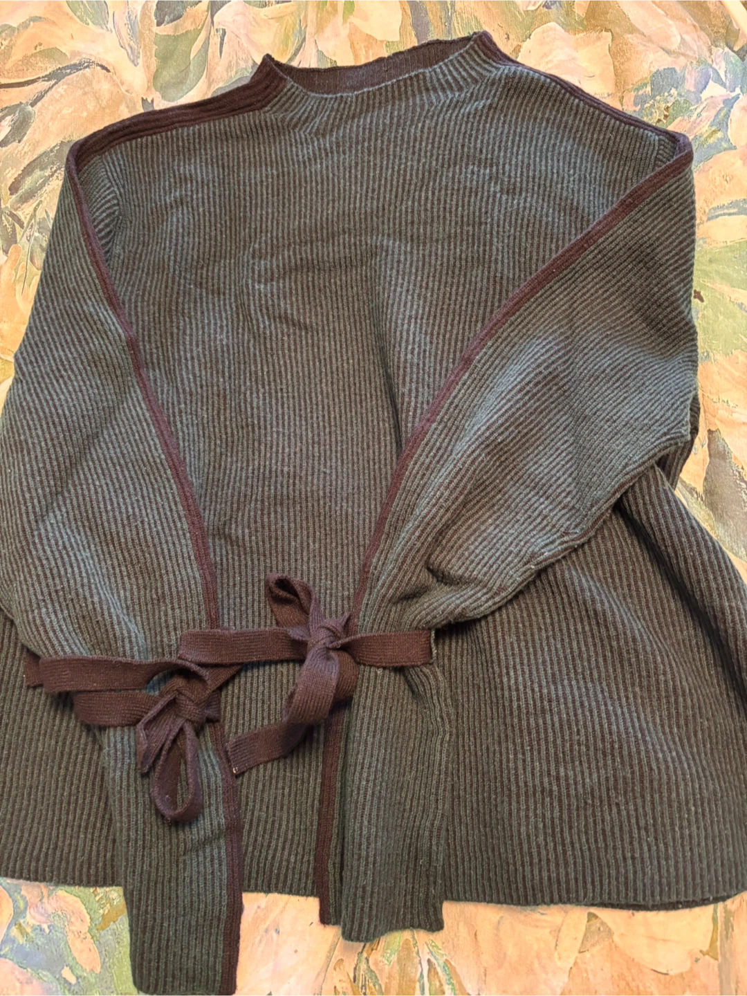 Ribbed Tie-Sleeve Sweater - Forest Green - photo 2