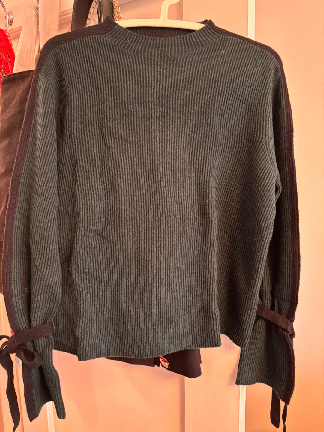 Ribbed Tie-Sleeve Sweater - Forest Green