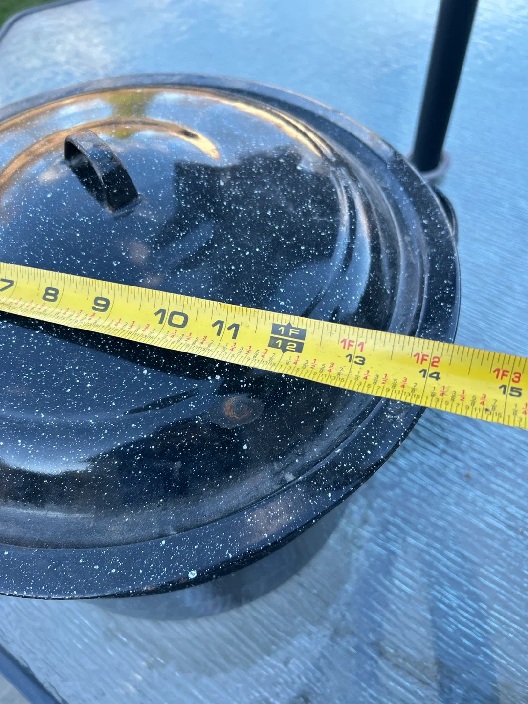 Speckled Black Stock Pot with Lid image indicator(5)