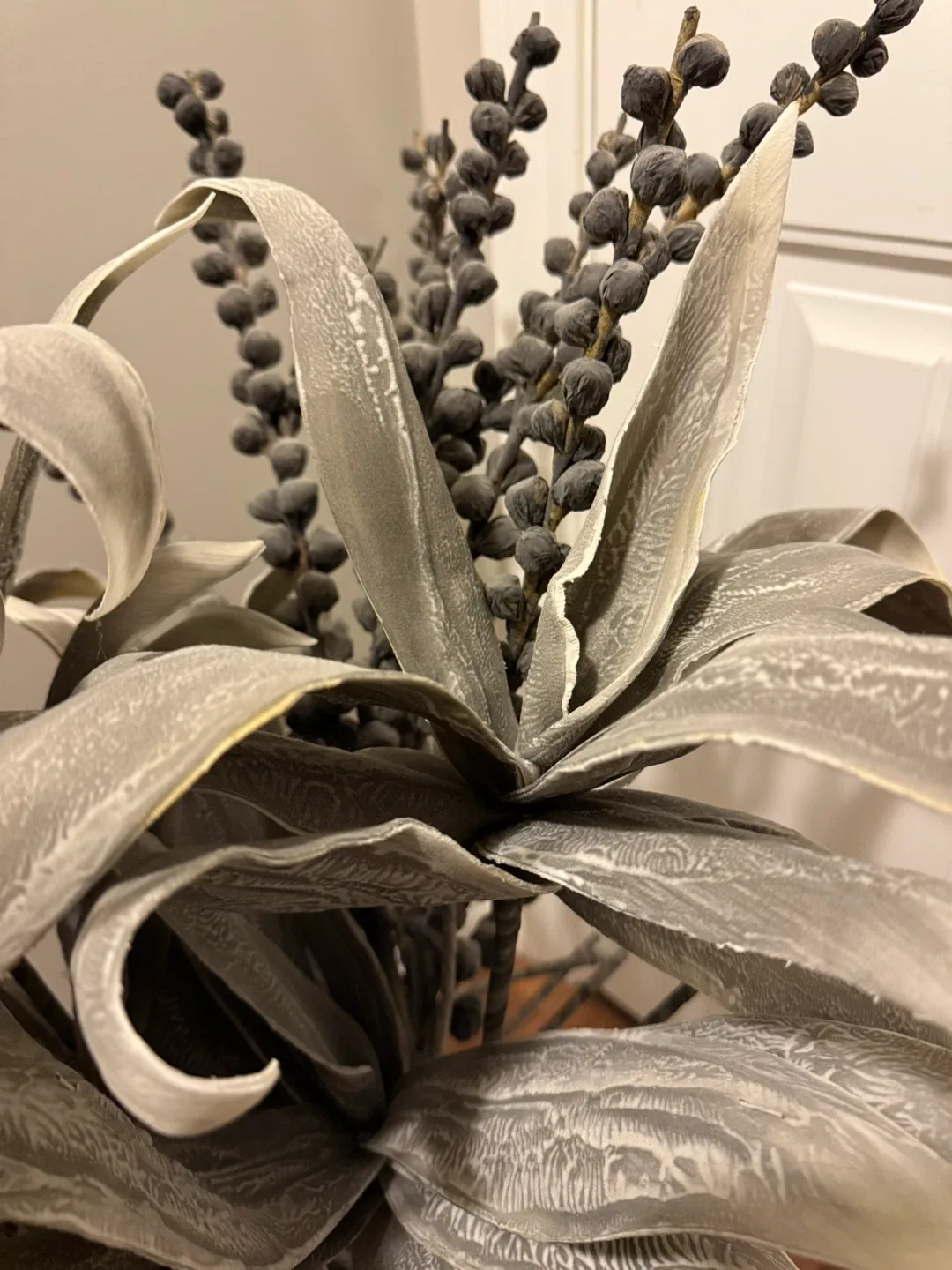 Decorative Foam Floral Arrangement image indicator(2)