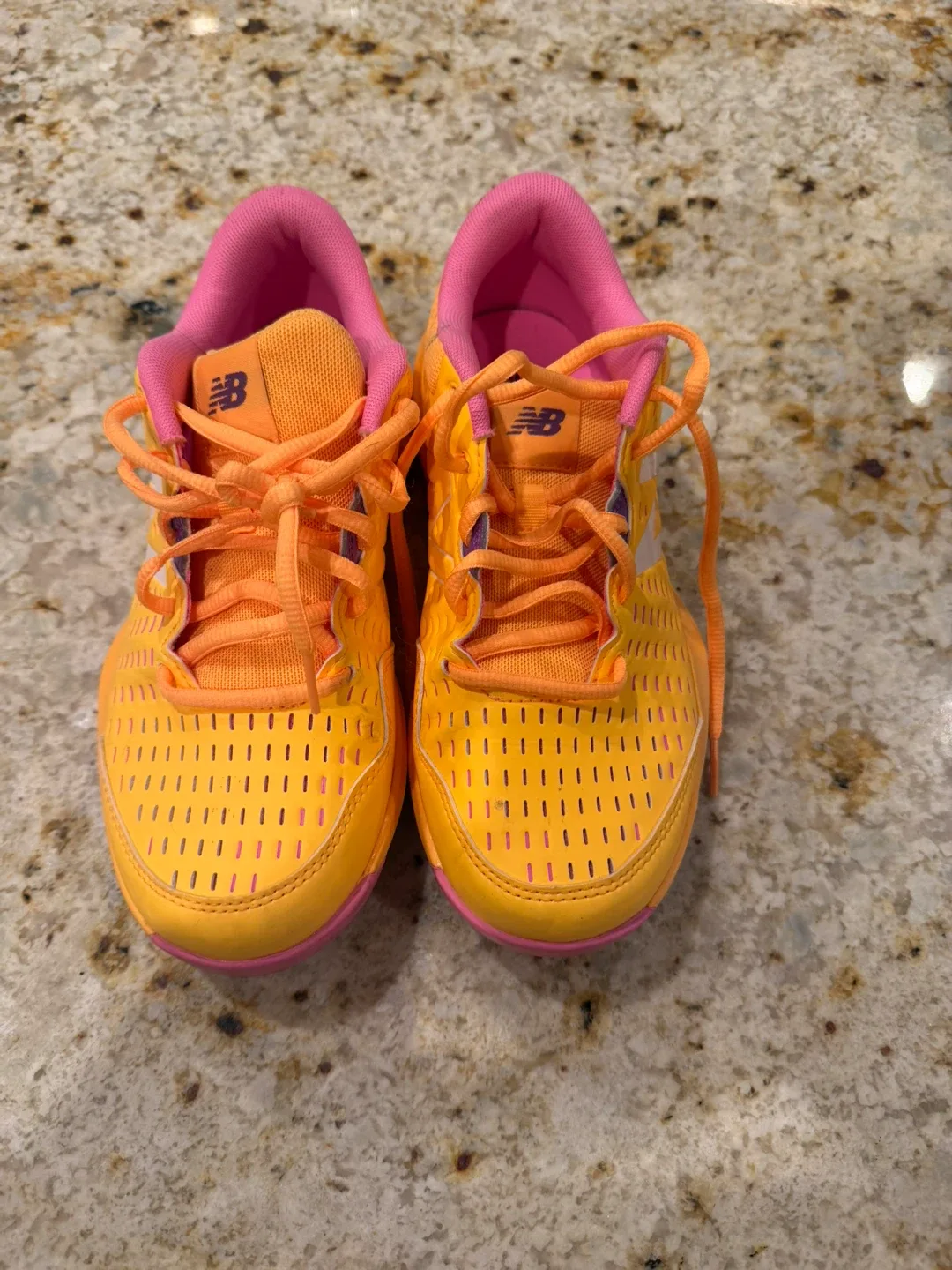 New Balance WCH696L4 Tennis Shoes - Size 7 US image indicator(2)