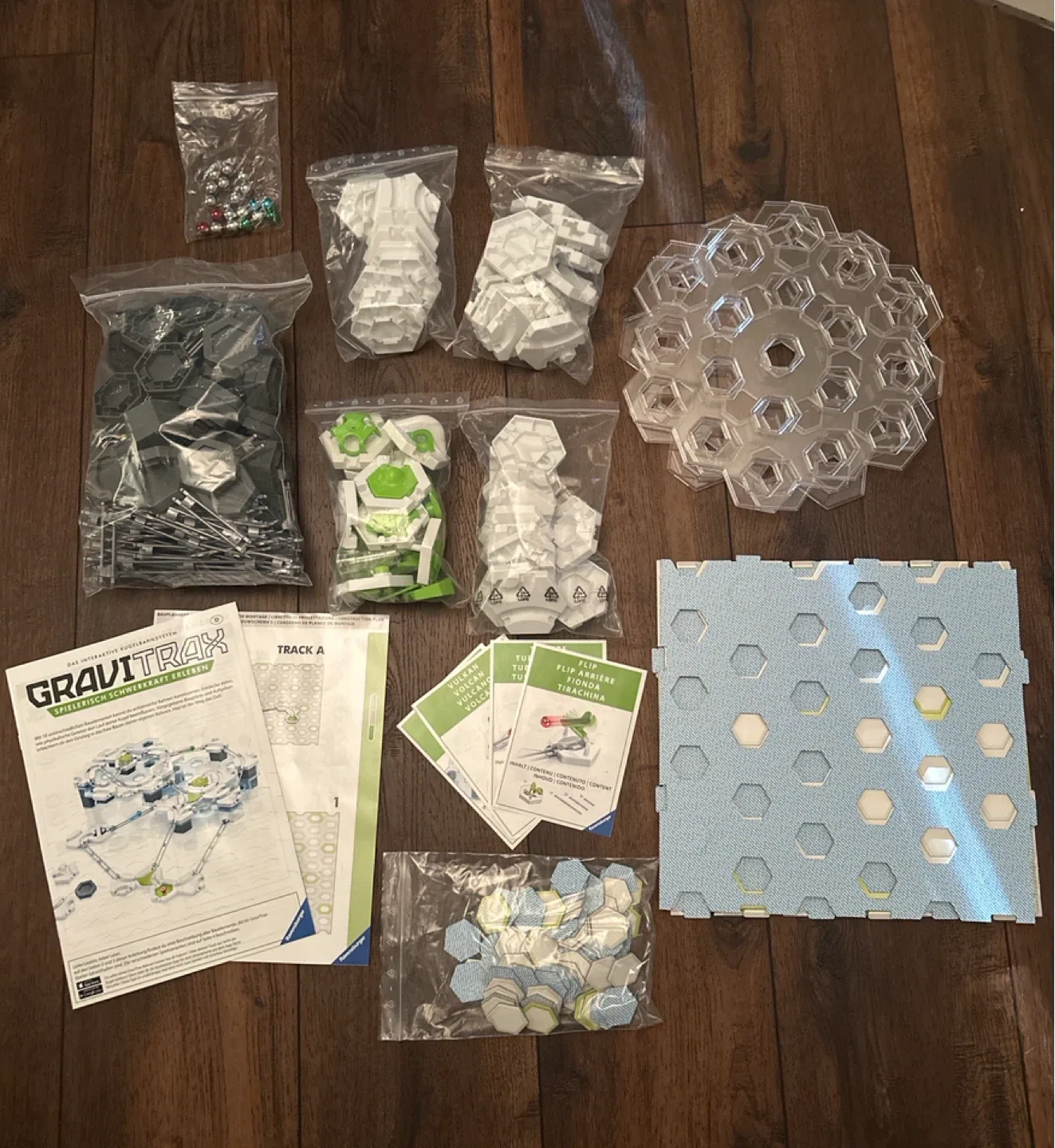 GraviTrax Starter Set Interactive Track System image indicator(2)