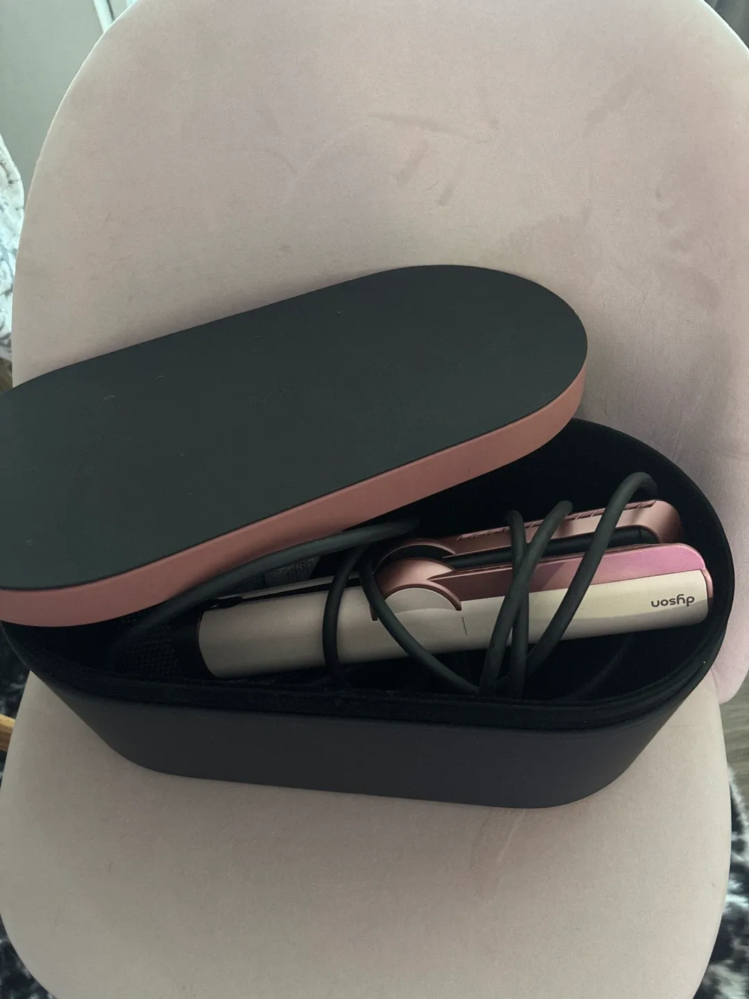 Dyson AirStrait image indicator(3)