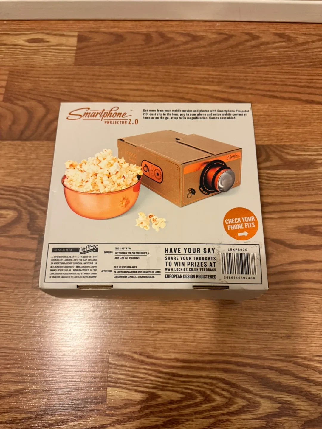 Smartphone Projector 2.0 - Cinema In A Box! image indicator(3)