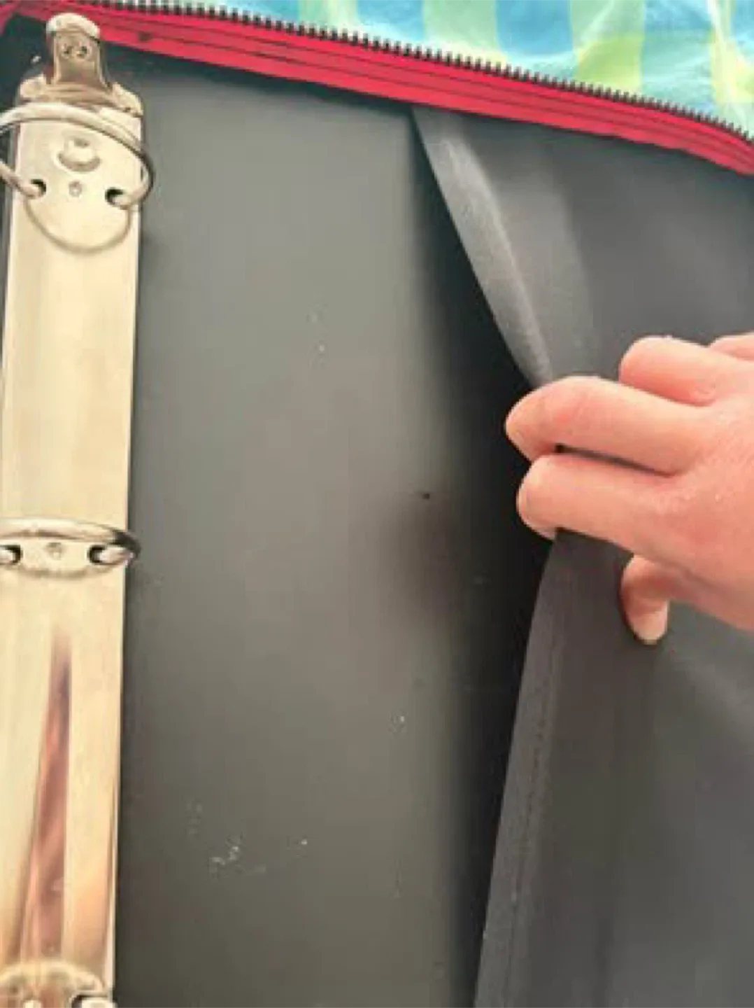 3 zip up binders (Barely used)(All together for $5) image indicator(10)