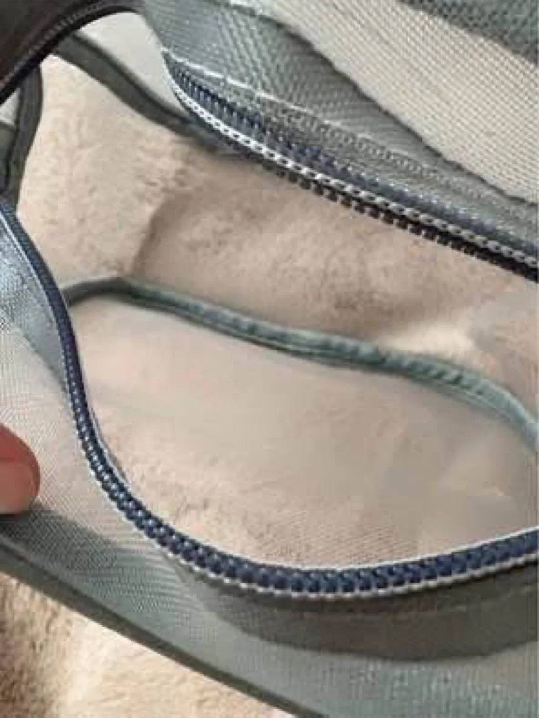 Makeup bag (New) (Giving away for FREE) image indicator(3)