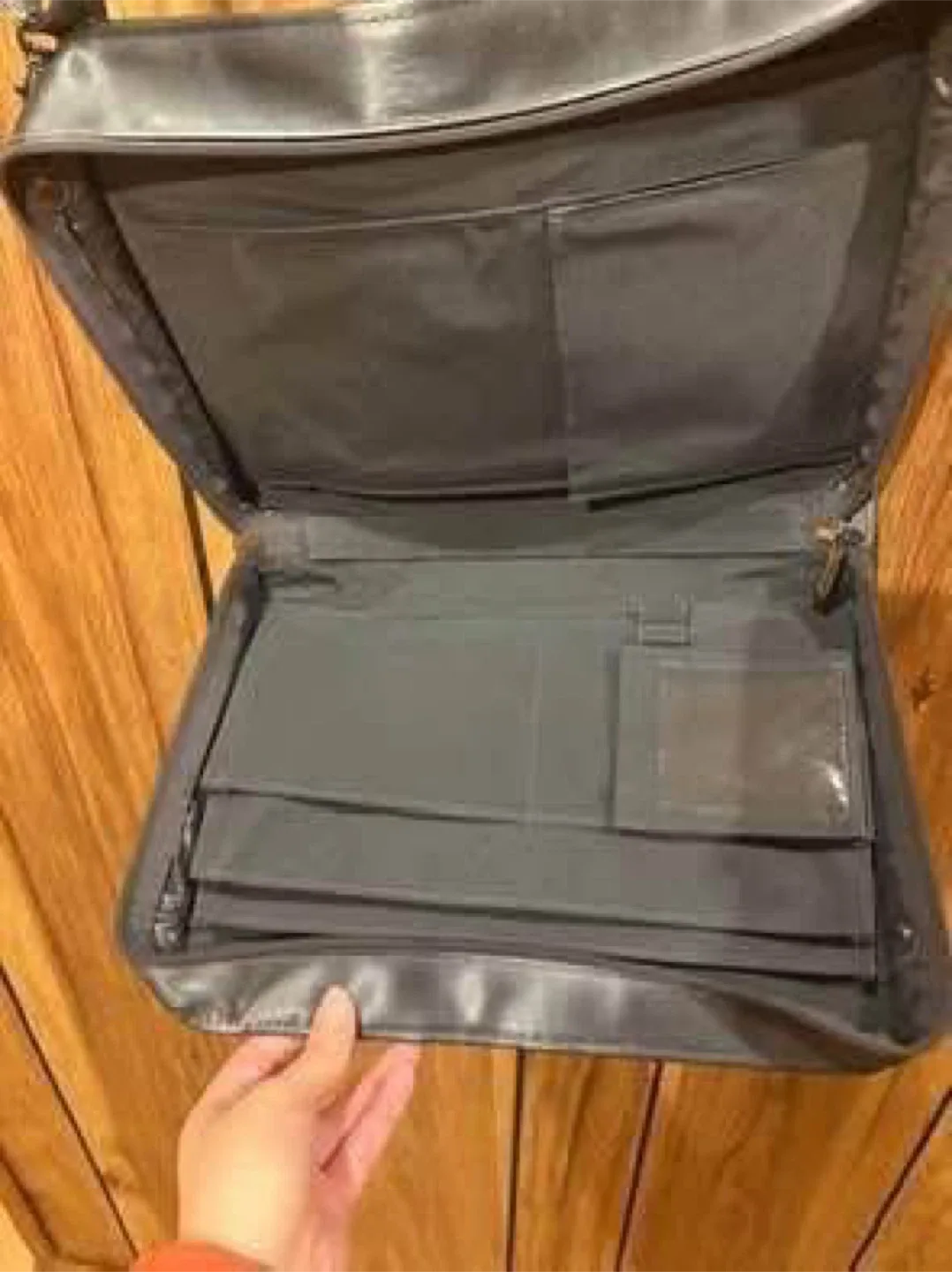 4 black bags & 3 wallets (In good condition) (All FREE) image indicator(3)