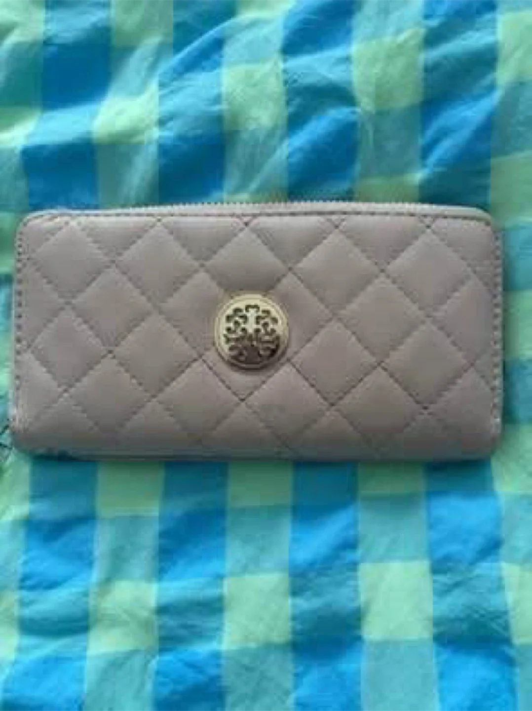 4 black bags & 3 wallets (In good condition) (All FREE) image indicator(8)