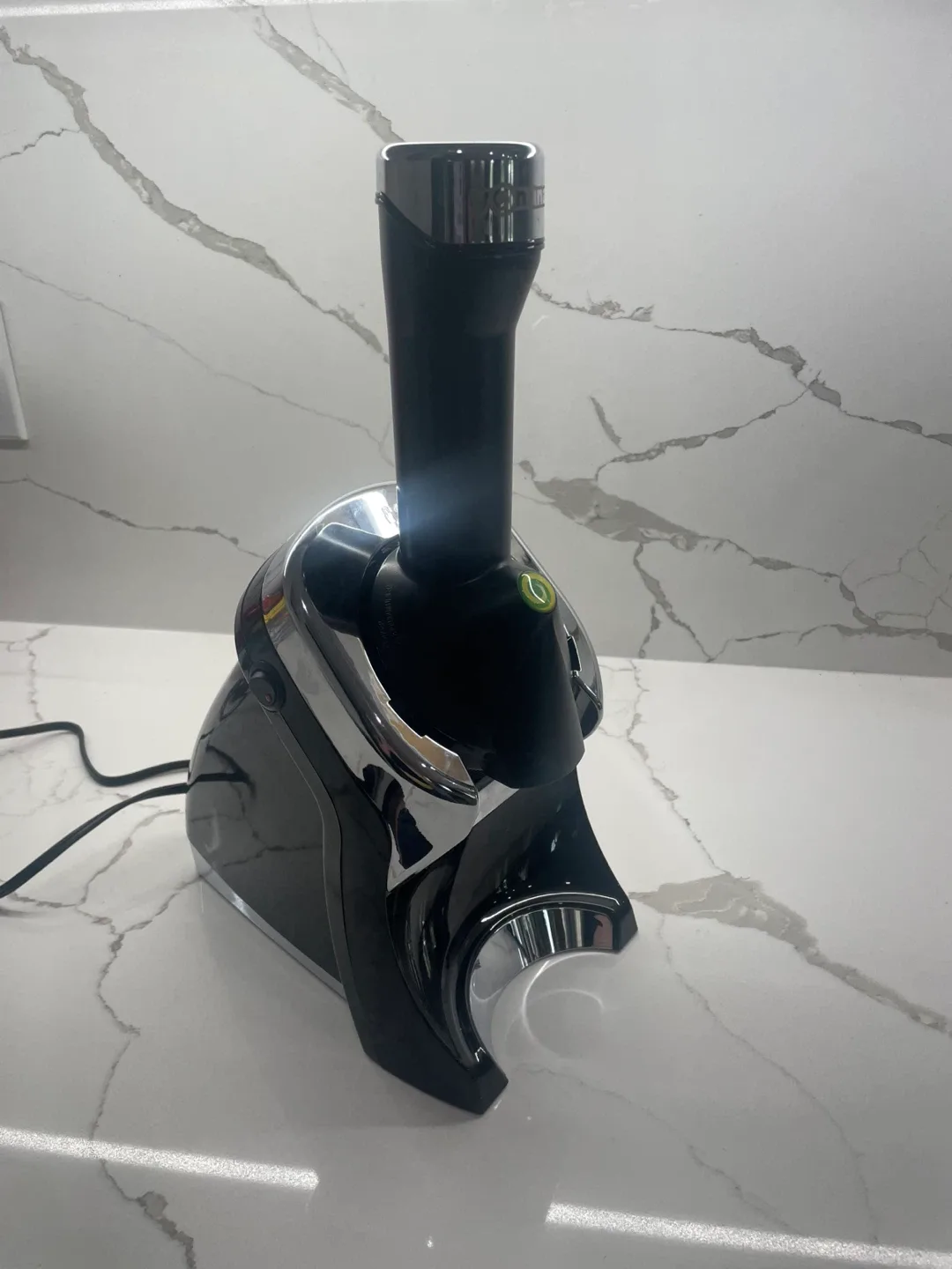 Yonanas Healthy Dessert Maker image indicator(4)