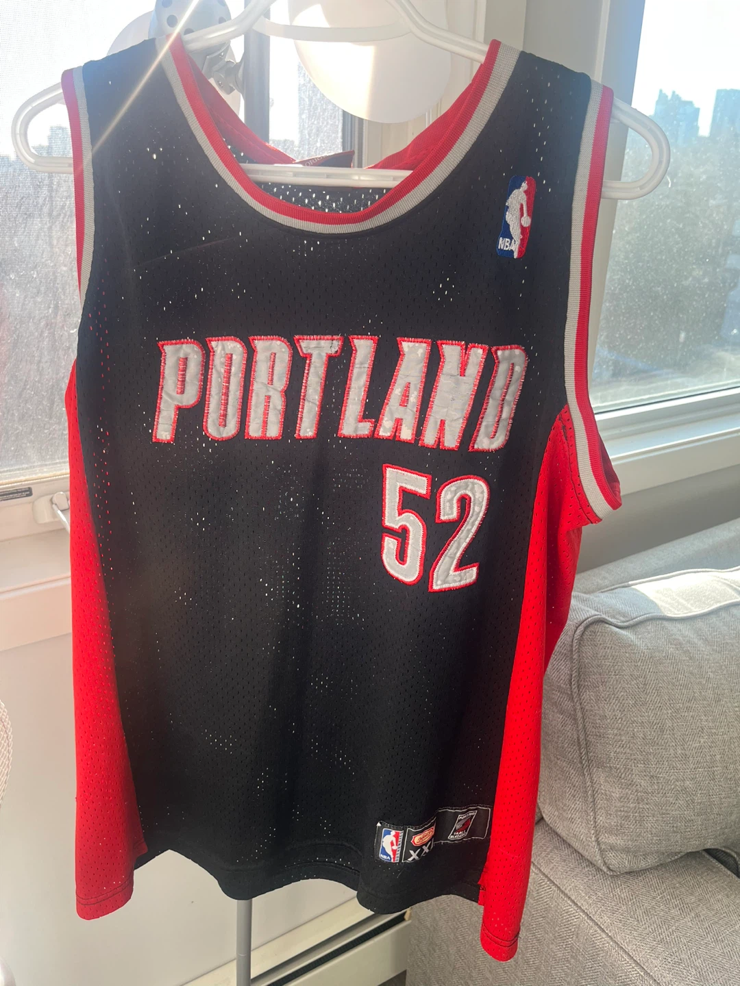 Men’s XL Portland Trail Blazers Oden #52 Jersey, Size XL