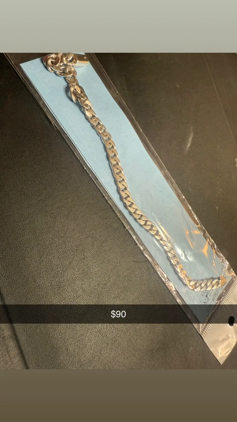 Assorted Silver Rings and Chains image indicator(8)