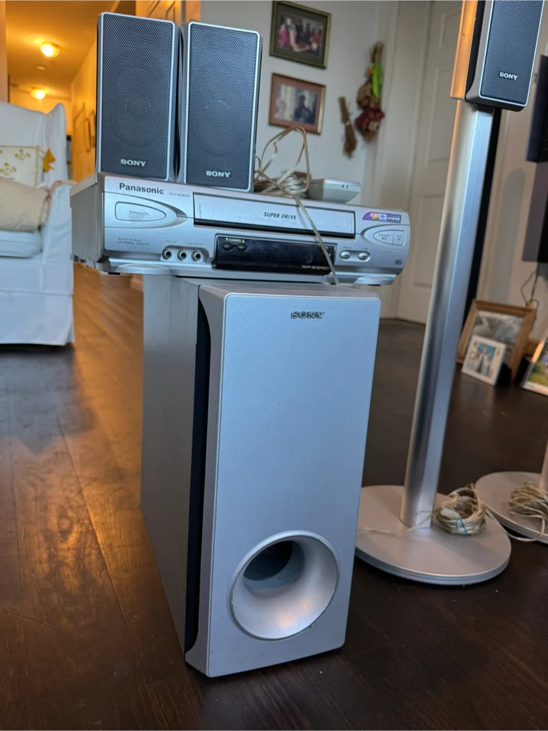 Sony Home Theater Speaker System image indicator(7)