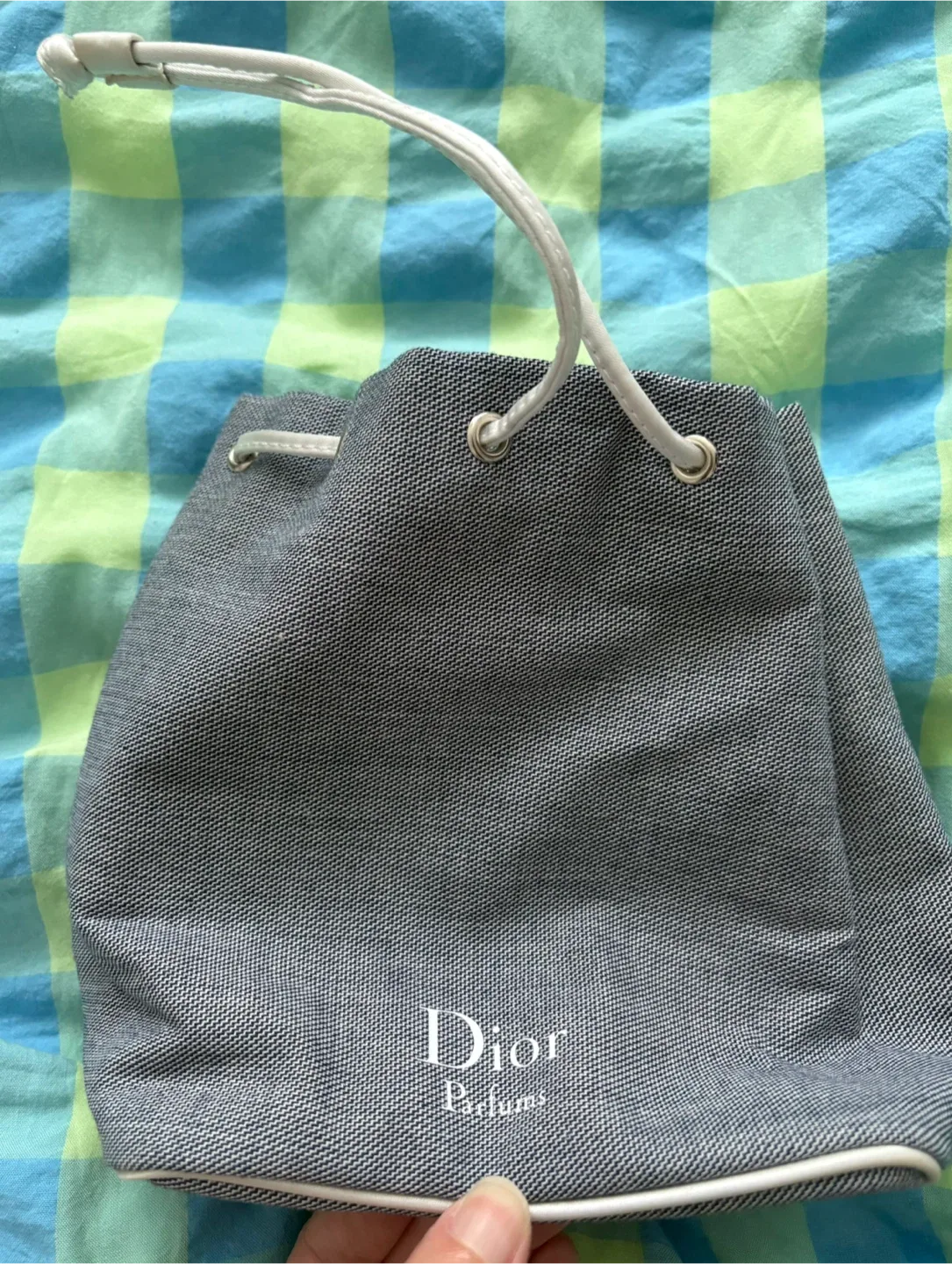 4 Dior Cosmetic bags(Good/fair condition)(Giving away for FREE) image indicator(2)