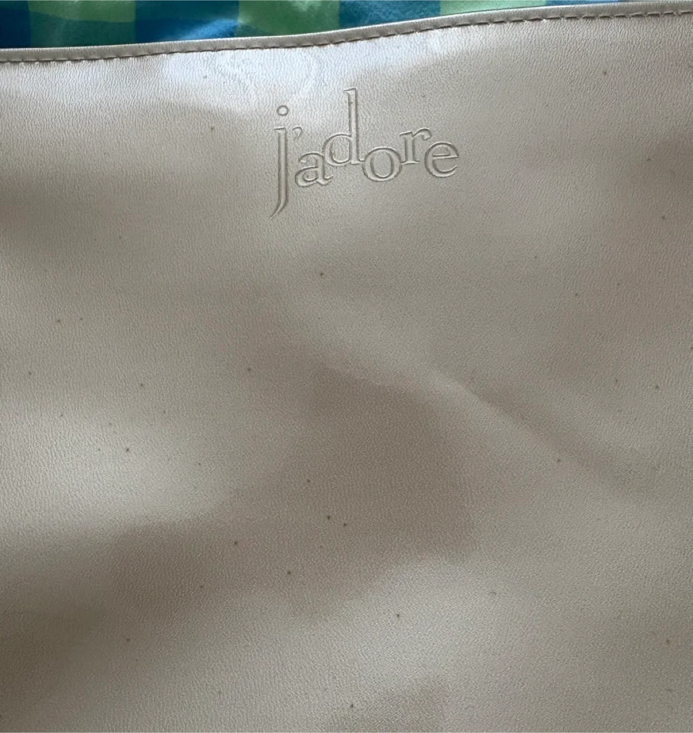 4 Dior Cosmetic bags(Good/fair condition)(Giving away for FREE) image indicator(9)