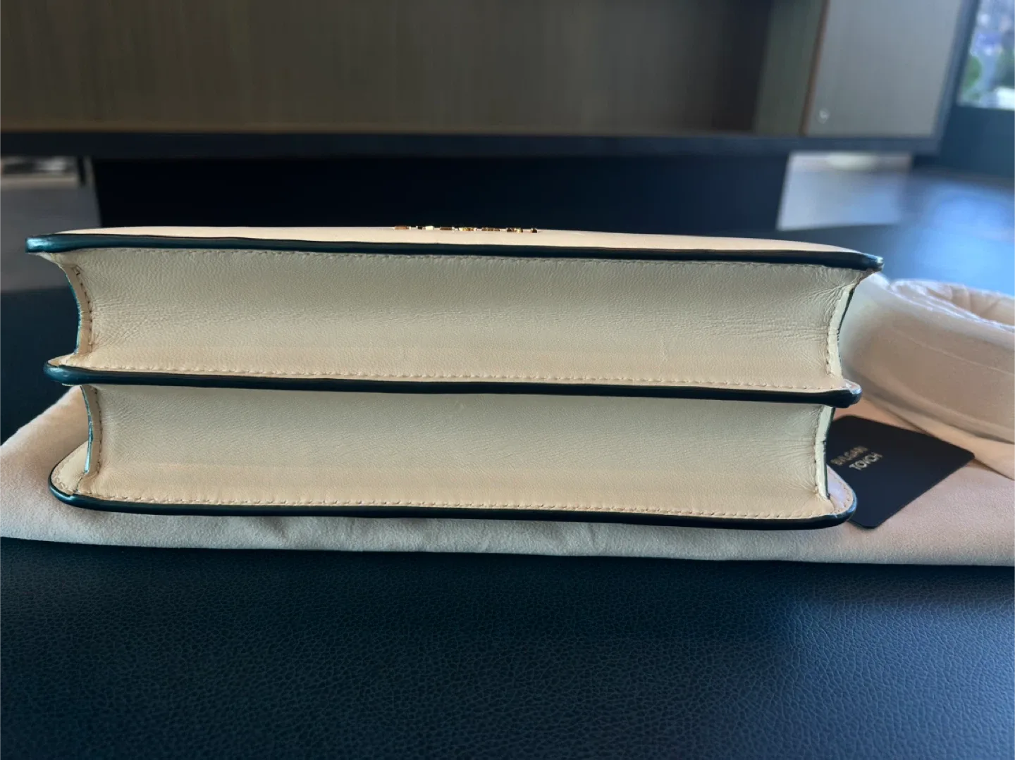 Bvlgari Serpentine Pouch Cream Colour image indicator(6)