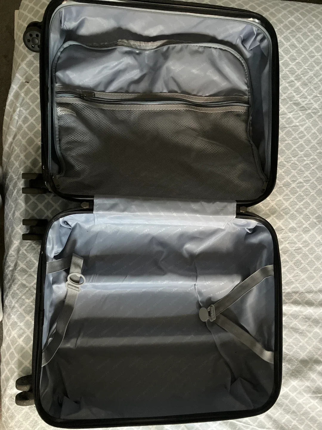 Cabin Max Carry-on Suitcase - Cream image indicator(2)