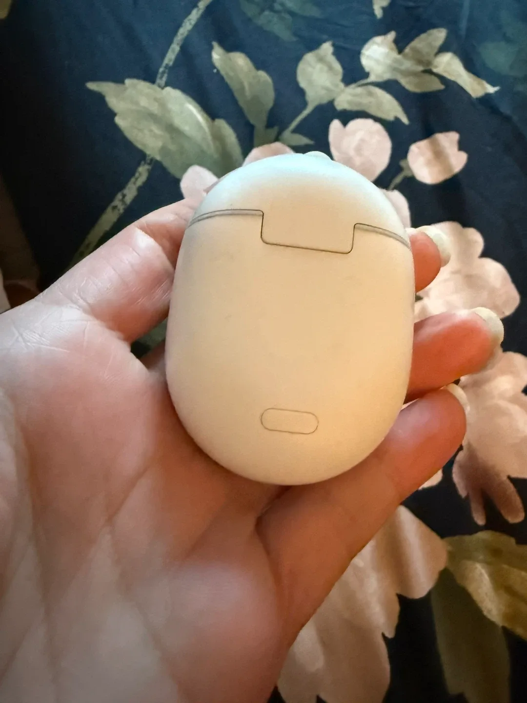 Google Pixel Buds A-Series - White image indicator(4)