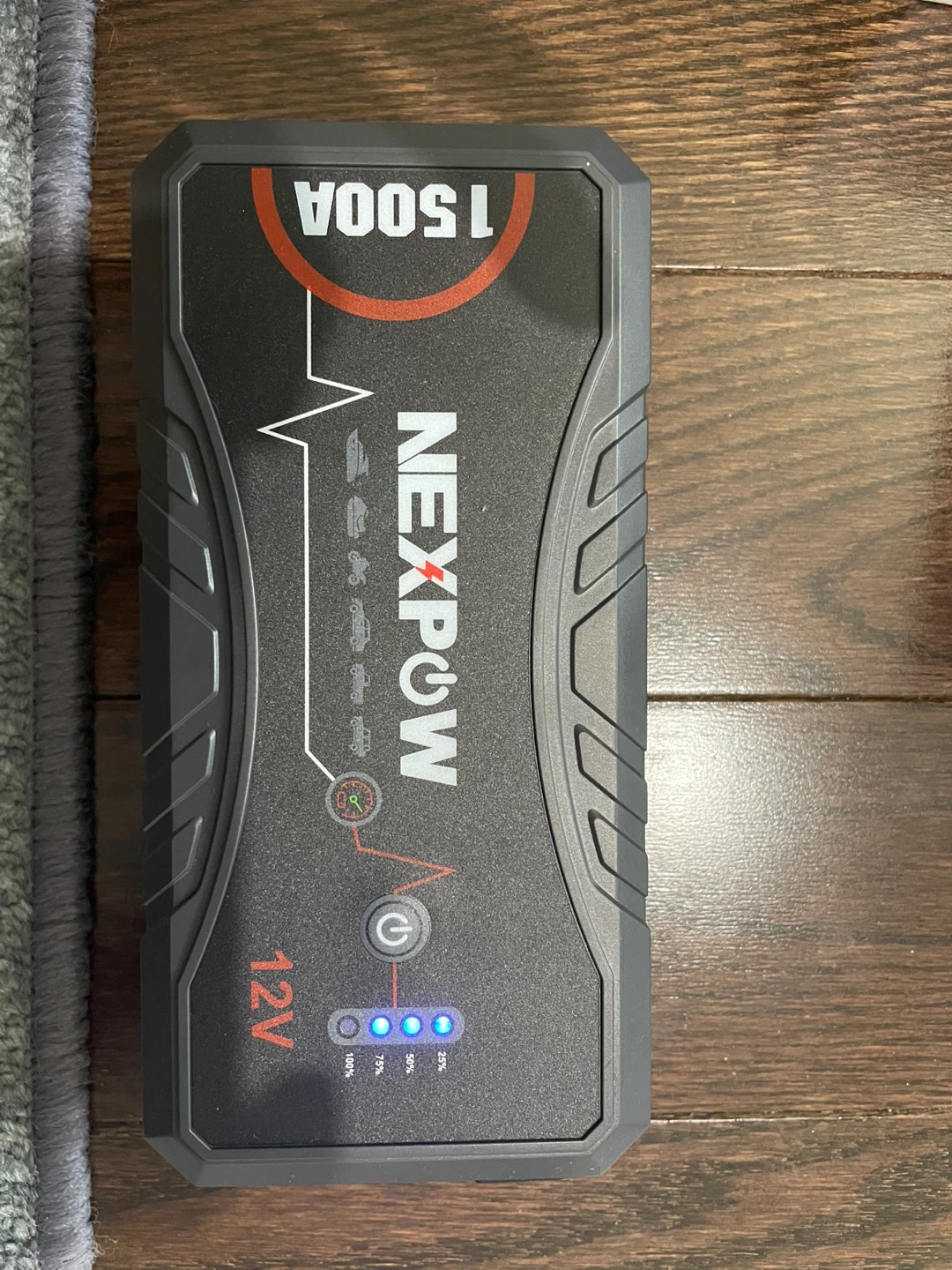 Portable Car Jump Starter + Accessories- Like New. - photo 4