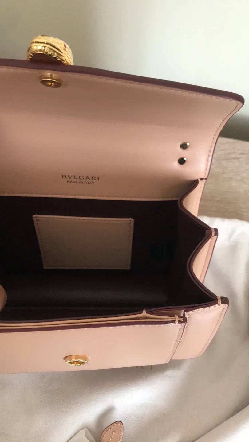 Bvlgari Serpenti Cabochon Crossbody Bag image indicator(3)