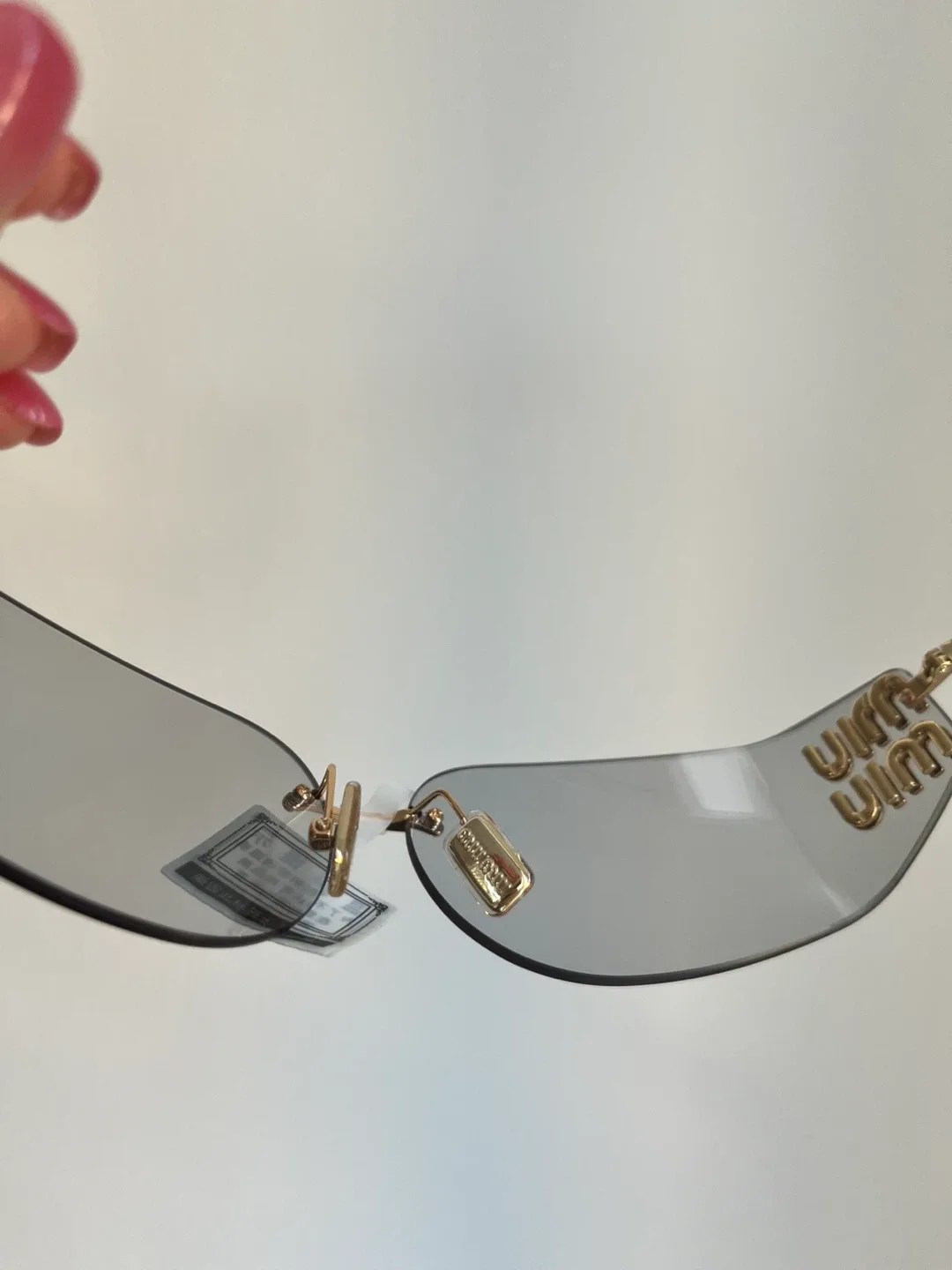 Miu Miu Sunglasses image indicator(7)