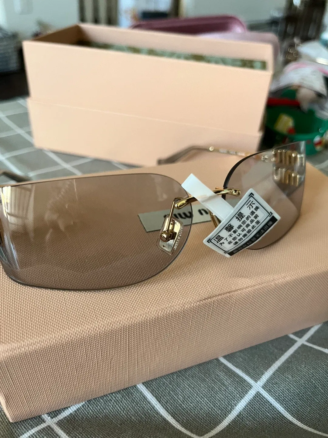 Miu Miu Sunglasses image indicator(8)