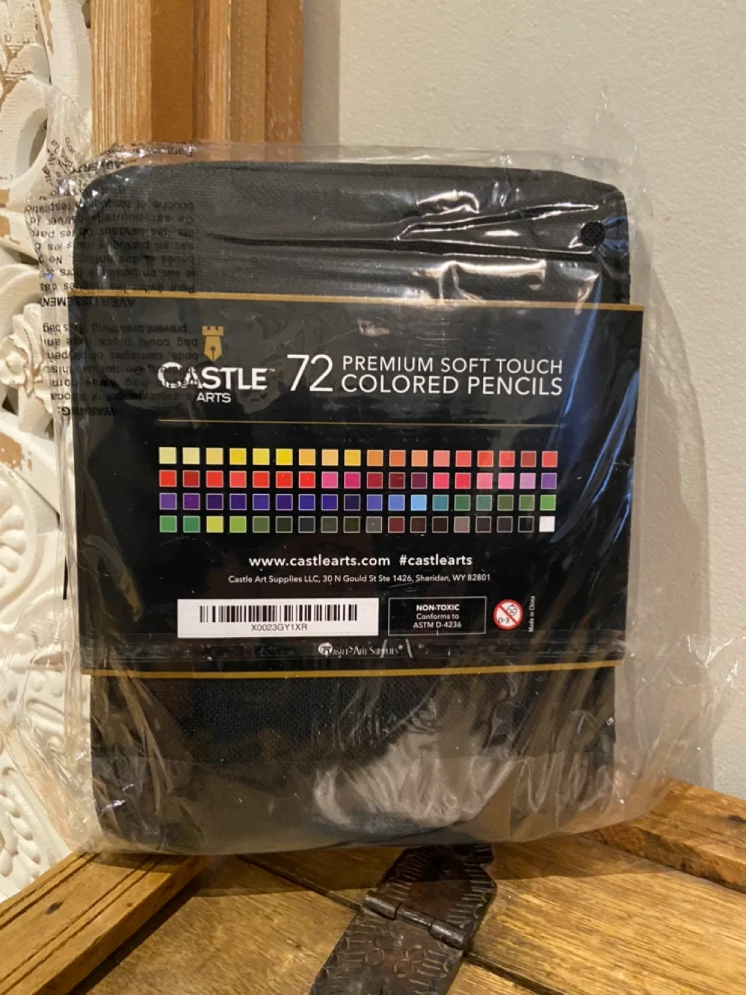 New Castle Art Supplies 72 Colored Pencils Zipper-Case Set image indicator(5)