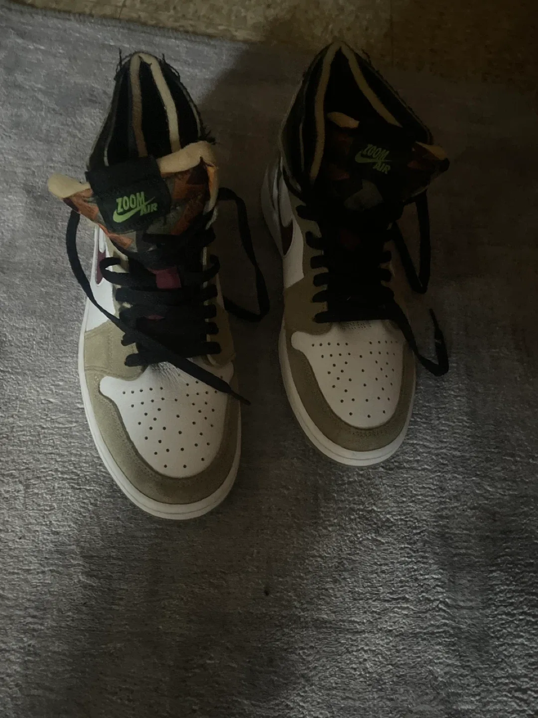 Nike Air Jordan 1 Zoom Air High image indicator(2)