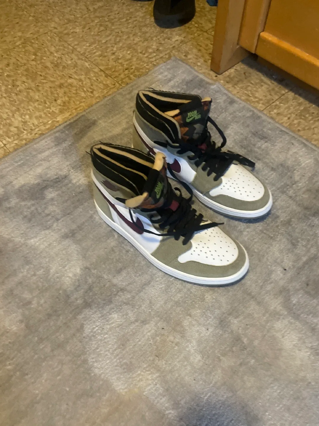 Nike Air Jordan 1 Zoom Air High image indicator(3)