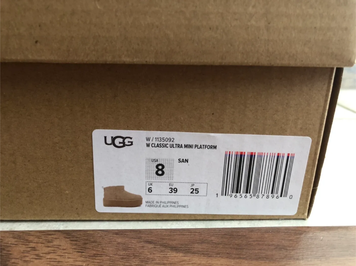 UGG Classic Ultra Mini Platform Boots - Size 8/9/10/11 image indicator(3)