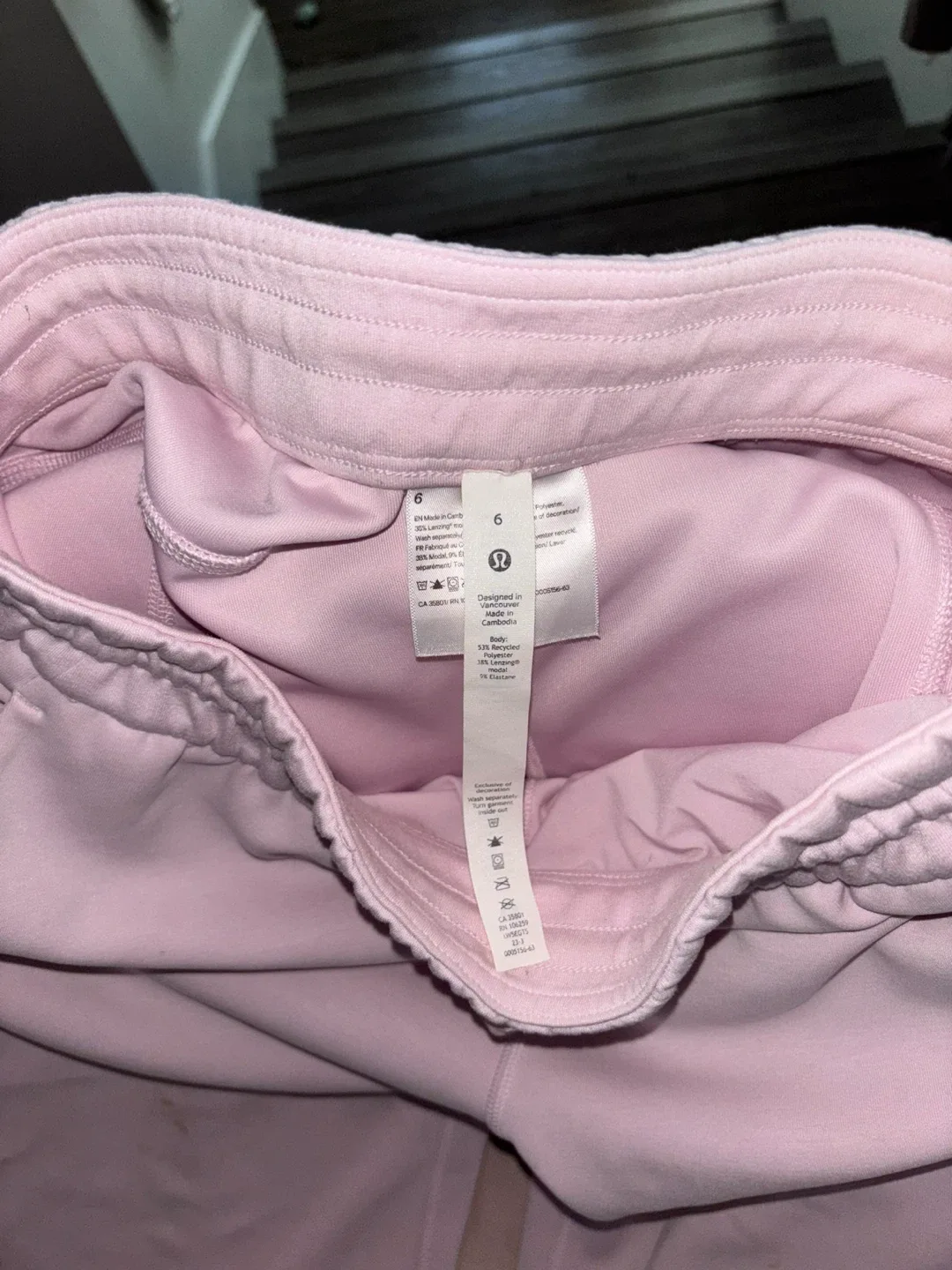 Lululemon Pink Pants Size 6 image indicator(3)