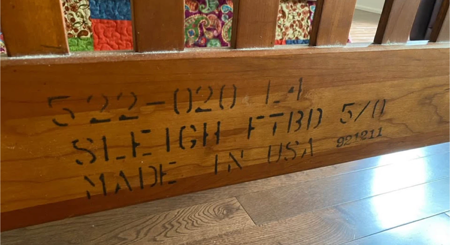 Vintage Solid Wood Sleigh Bedframe - photo 2