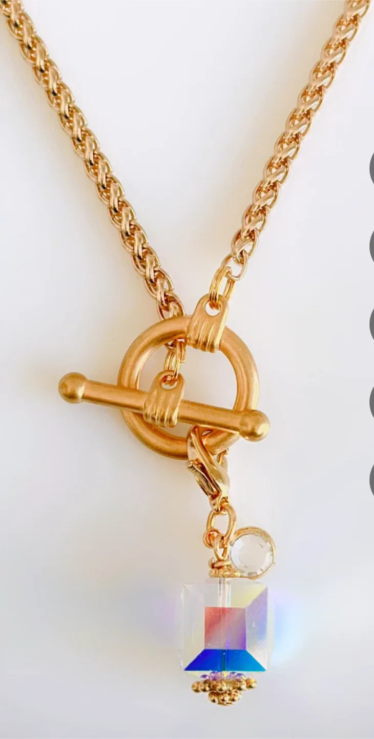 Swarovski Crystal Necklace image indicator(2)