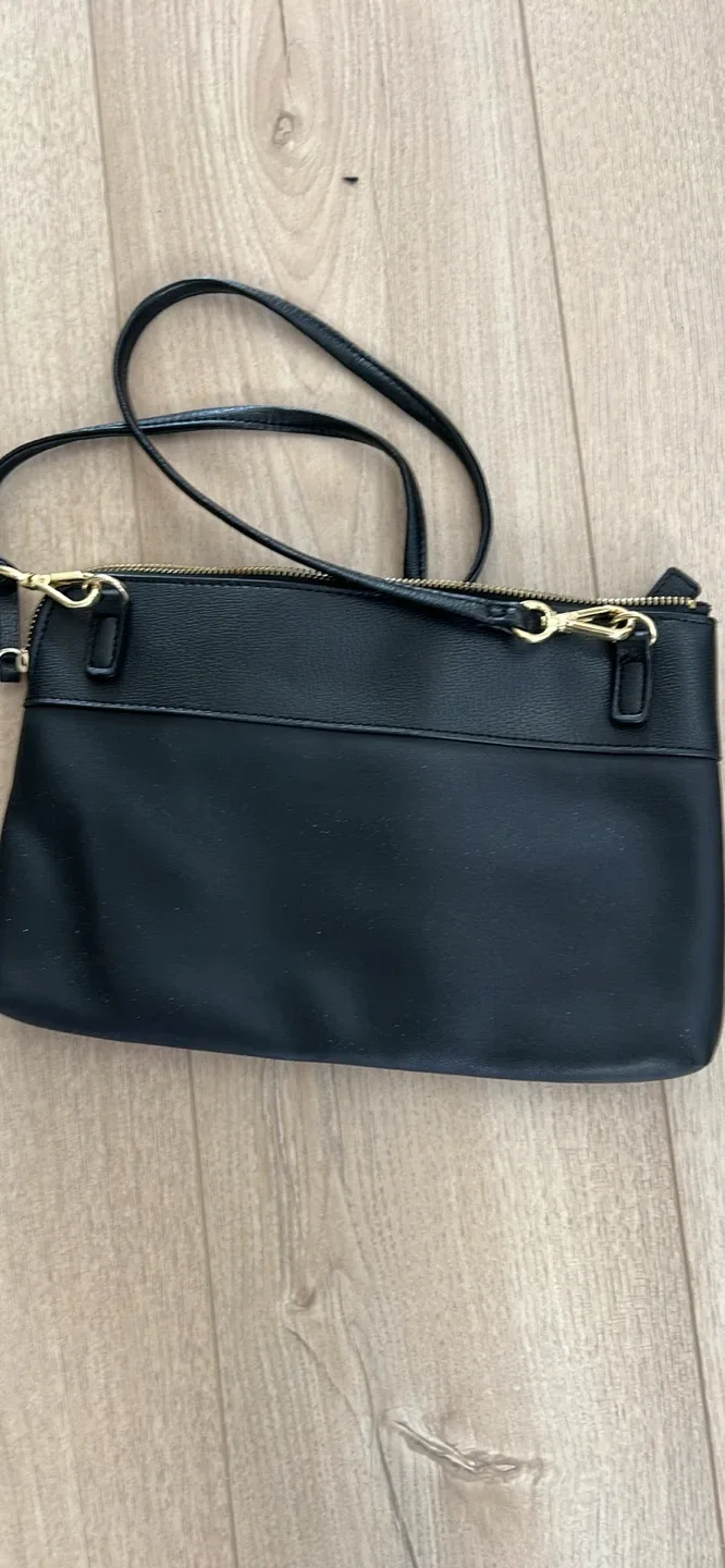 Black Crossbody Bag image indicator(2)