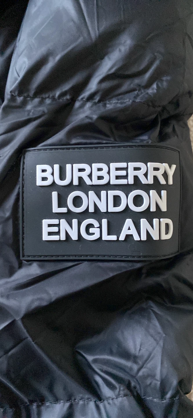 Burberry Black Puffer Vest - photo 2