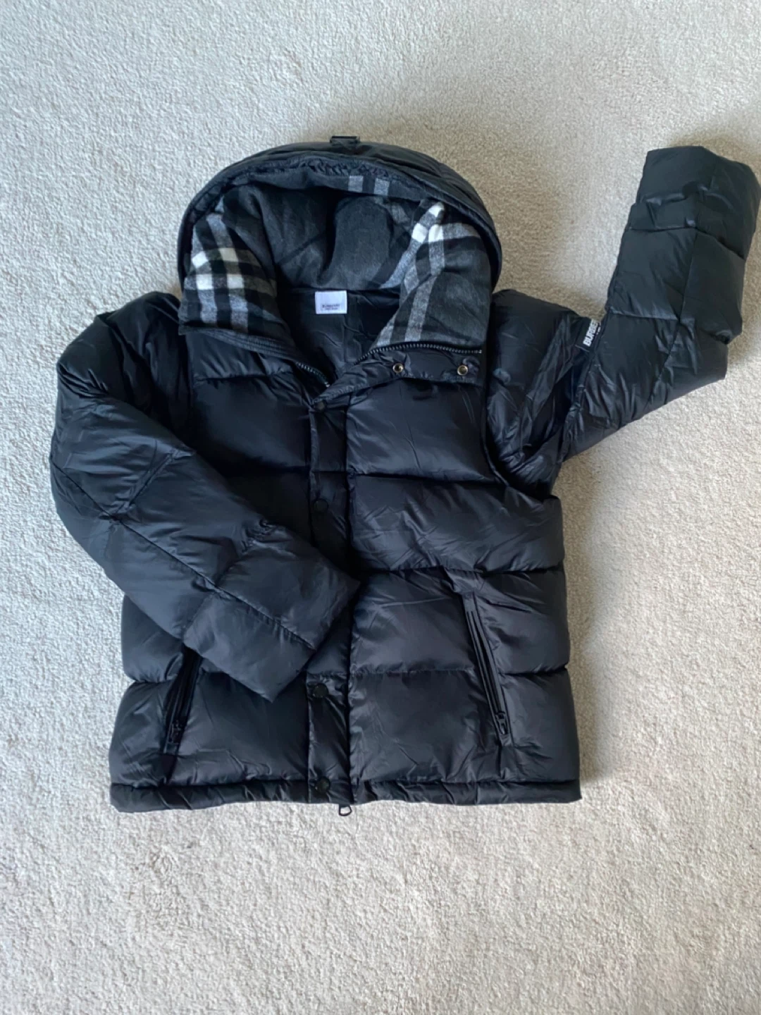 Burberry Black Puffer Vest - photo 3