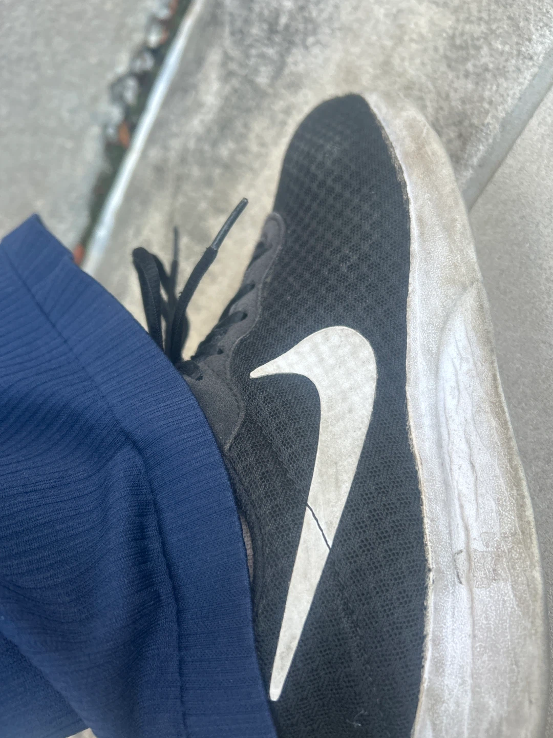 Nike Black Running Shoes - US 9