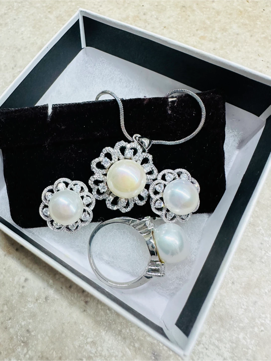 Pearl & Silver Floral Jewelry Set