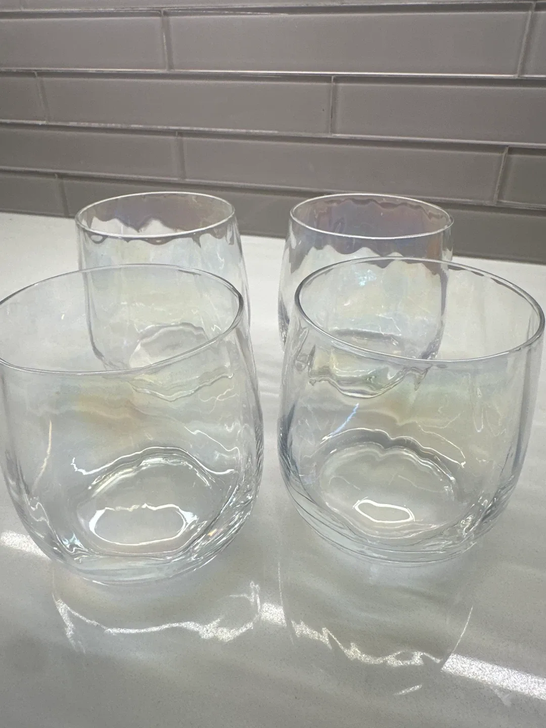 Set of 4 Iridescent Stemless Wine Glasses image indicator(2)