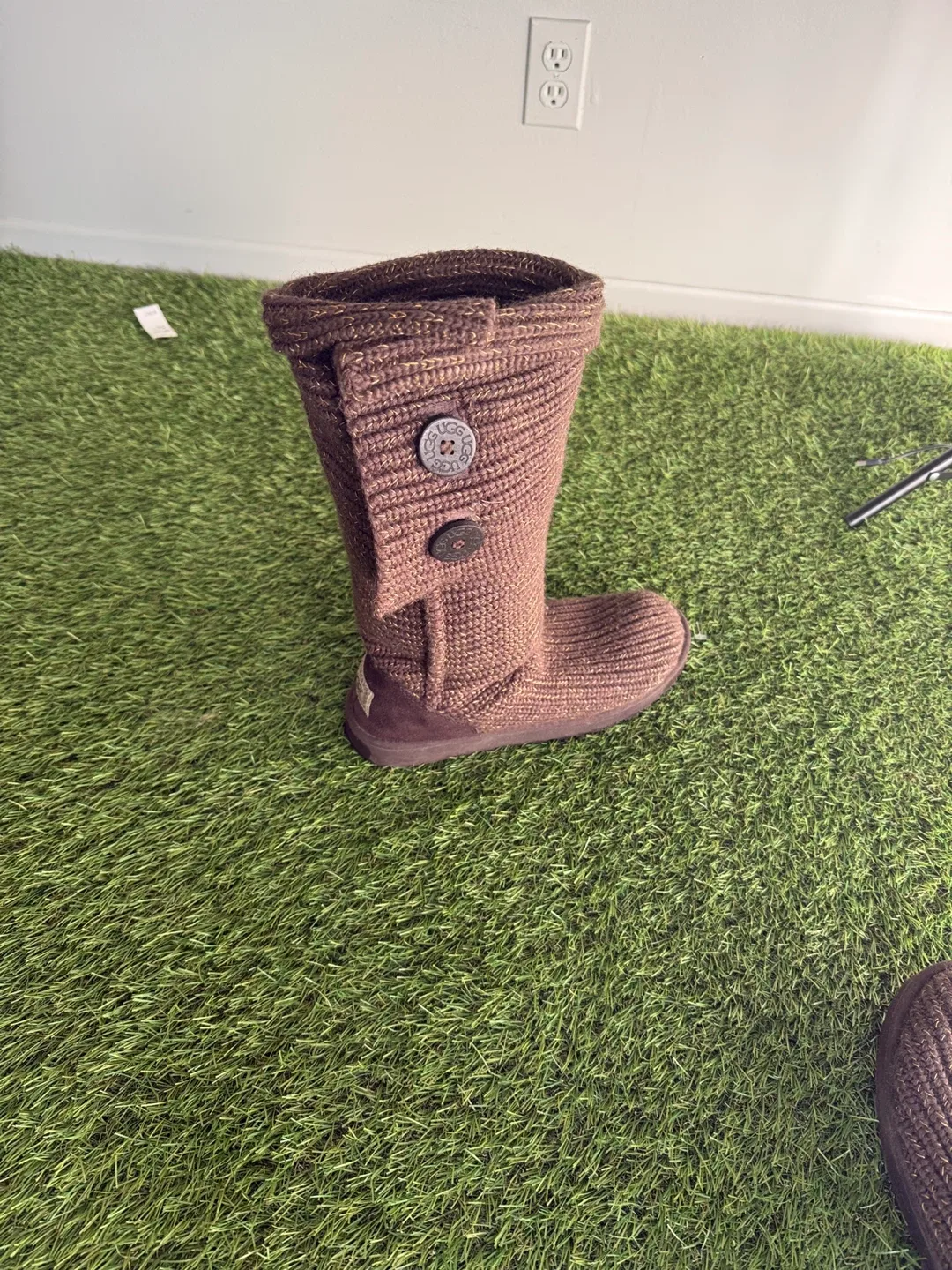 UGG Australia Brown Knit Boots image indicator(2)