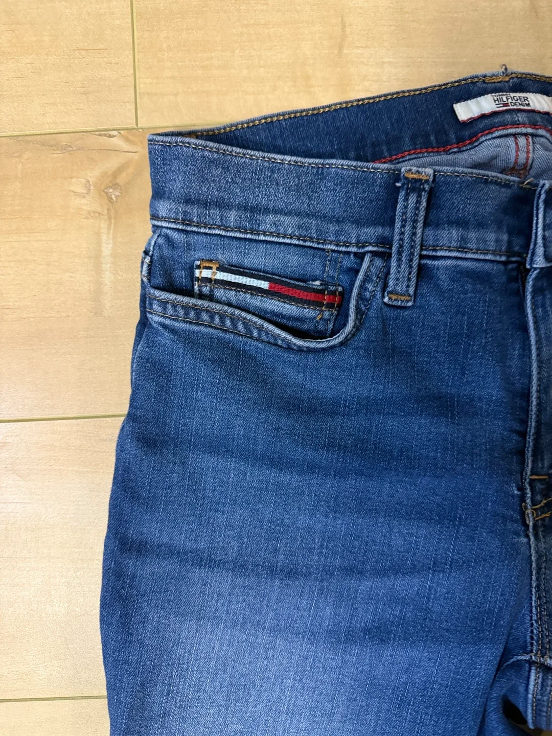 Tommy Hilfiger Denim Jeans image indicator(5)