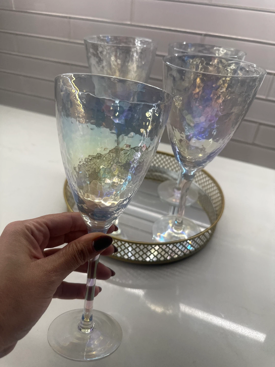 4 Iridescent Stemmed Martini Glasses - photo 2