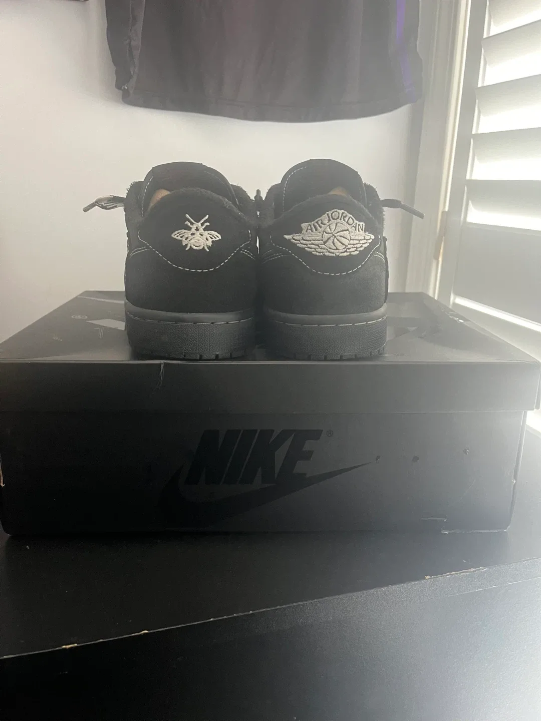 Nike Air Jordan 1 Low Travis Scott Phantom image indicator(3)