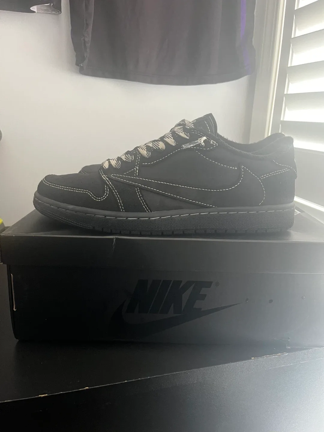 Nike Air Jordan 1 Low Travis Scott Phantom image indicator(4)