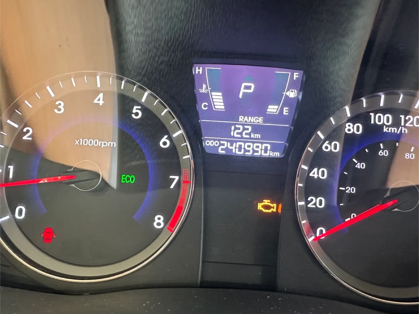 Hyundai Accent Hatchback - Grey image indicator(5)