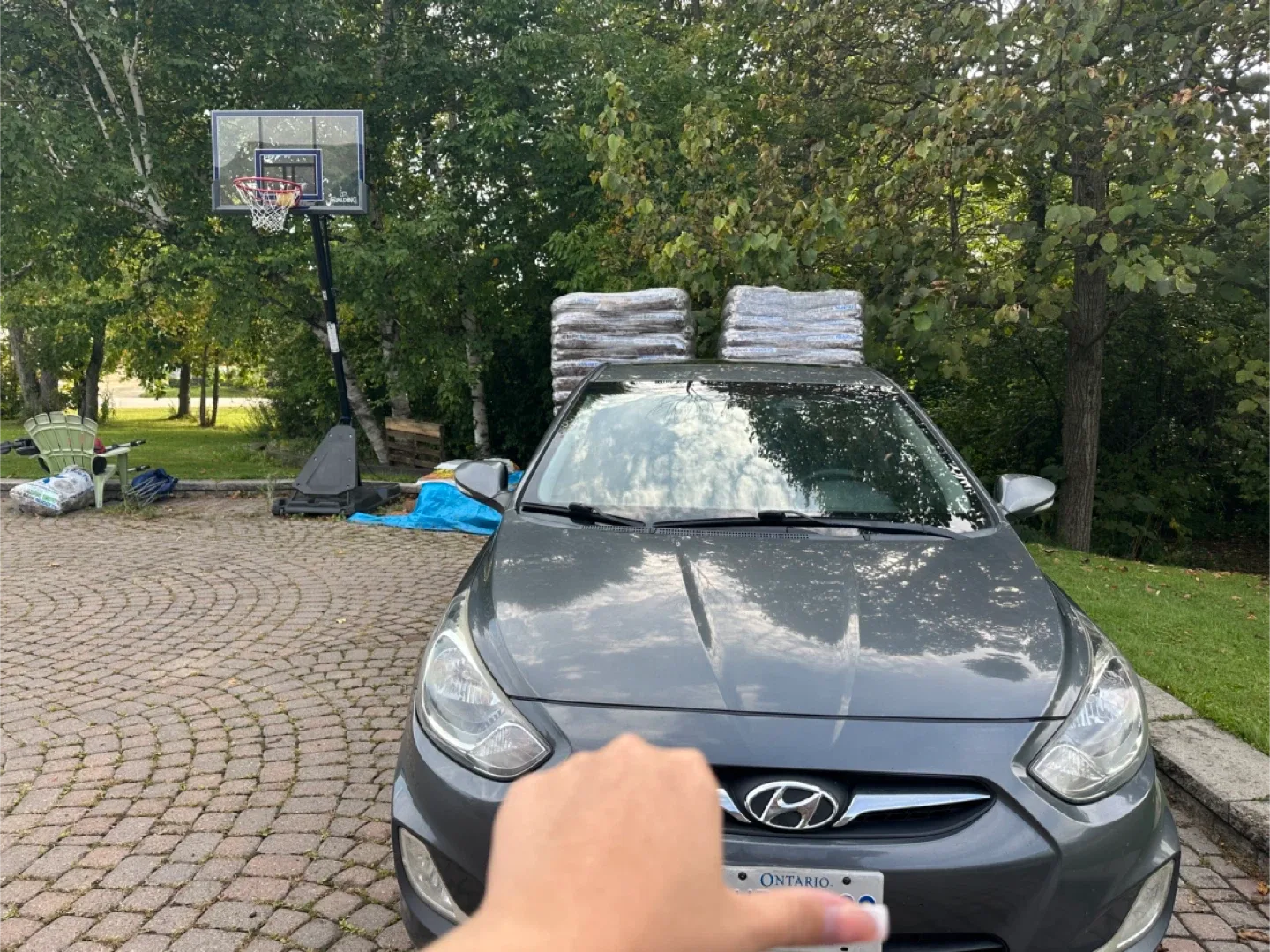 Hyundai Accent Hatchback - Grey image indicator(3)